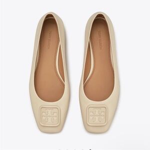 Tory BurchGeorgia Square Toe Ballet Flat in Cream Size 9C preppy logo new money